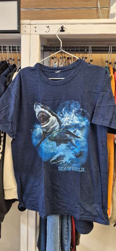 SeaWorld bolur blár