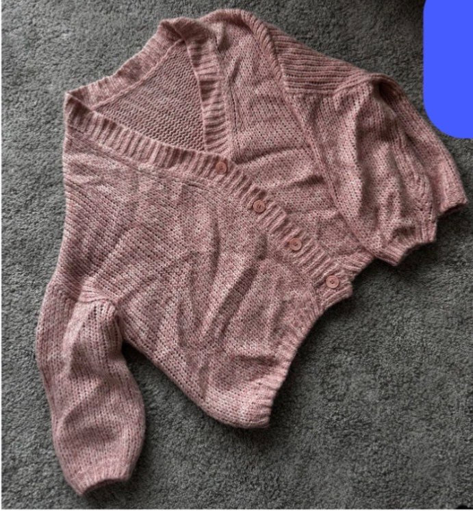 Knitted cardigan