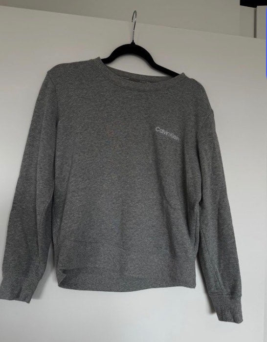 Calvin Klein sweatshirt