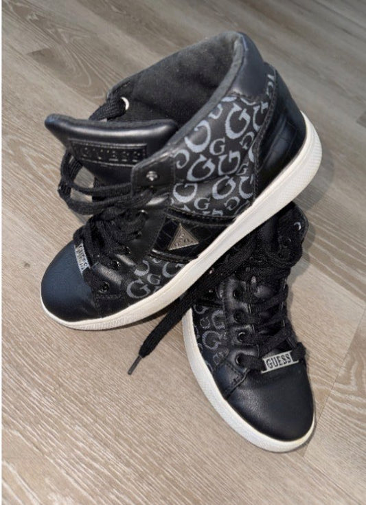 GUESS Sneakers
