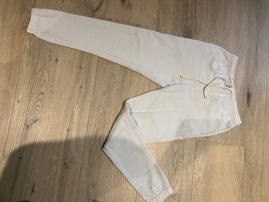 Hvítar joggingbuxur