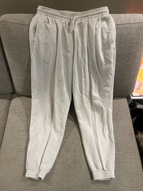 Divided. Kremaðar kozy buxur