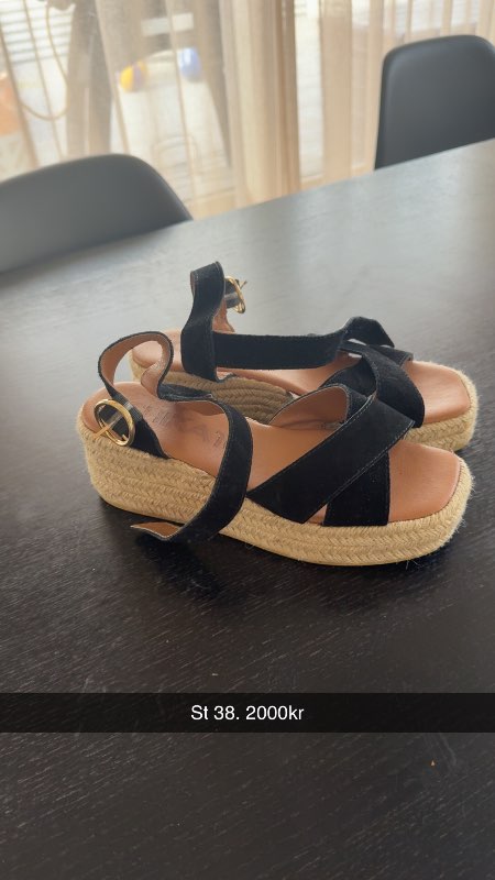Sandalar