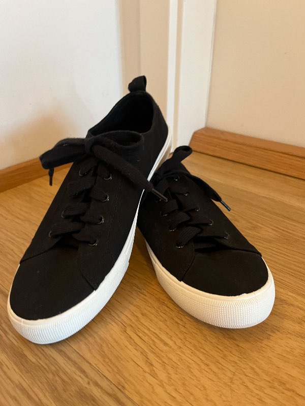 Strigaskór HM nýjir