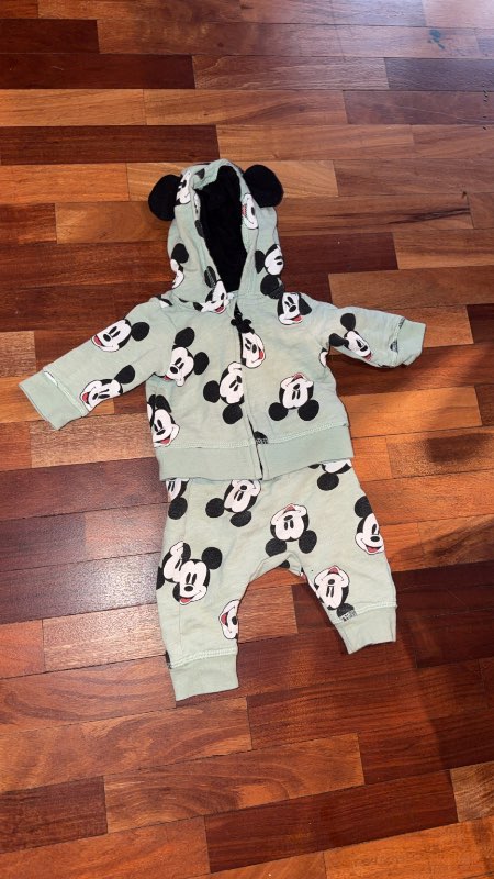 Grænt mikkamus sett h&m