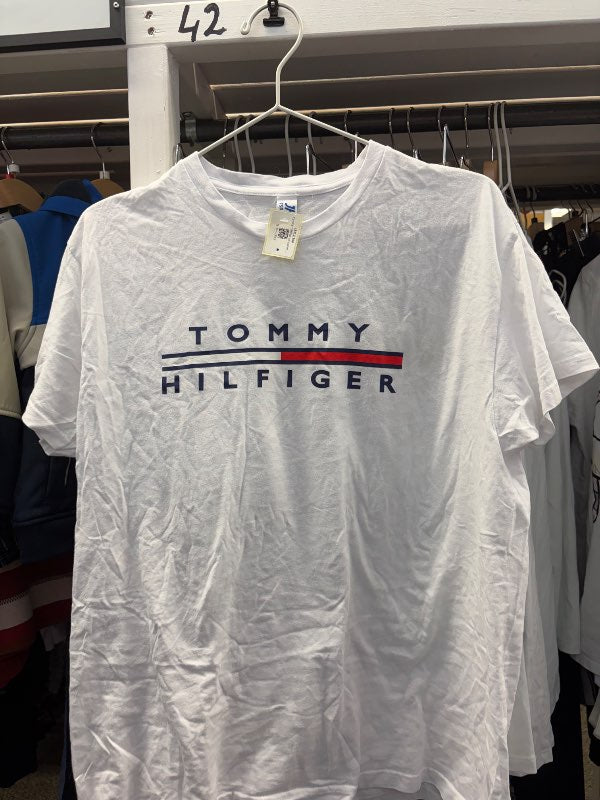 tommy hilfiher stuttermabolur