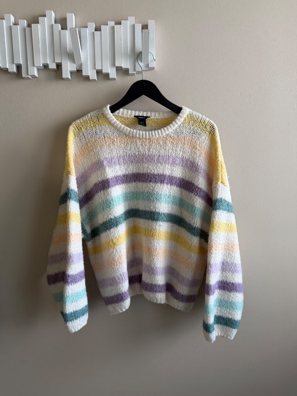 Lindex röndótt peysa