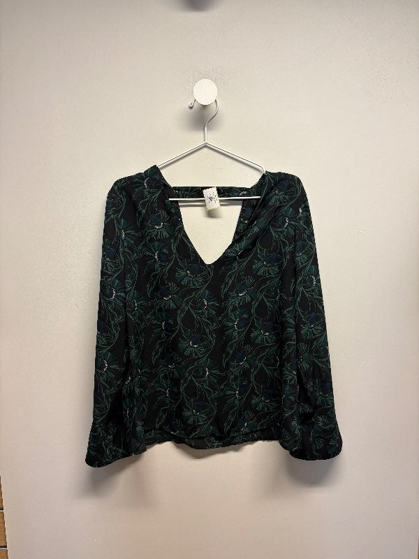 Gina Tricot skyra