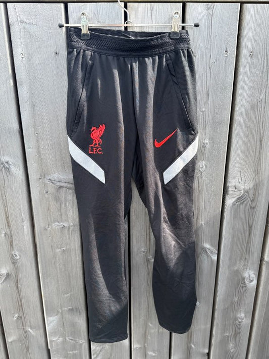 Liverpool Nike svartar buxur