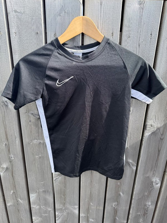 Nike bolur með hvítri rönd