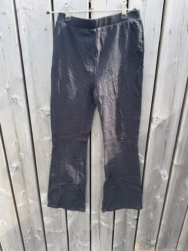 Lindex svartar útvíðar leggings