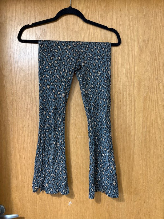 Útvíðar buxur