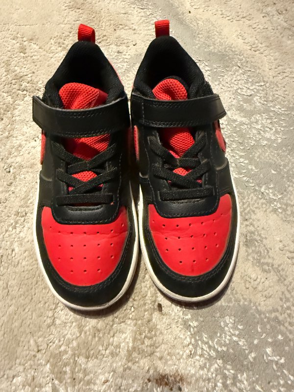 Rau/svar Nike skór