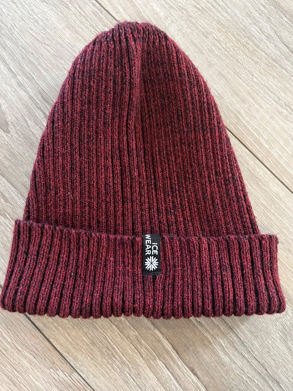 Vínrauð Icewear húfa