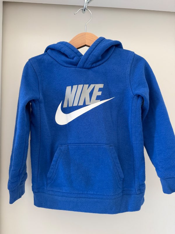 Blá Nike peysa