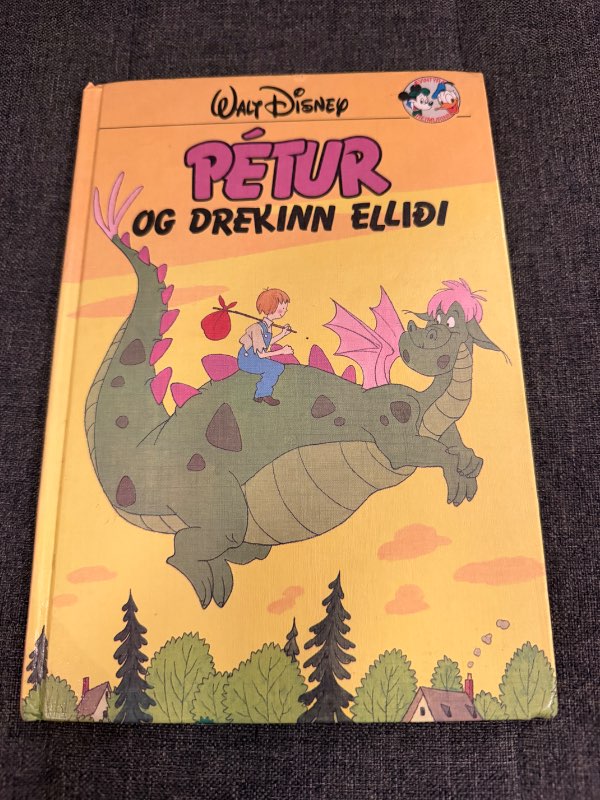 Pétur og drekinn Elliði