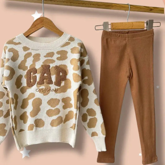 Sett – peysa og leggings