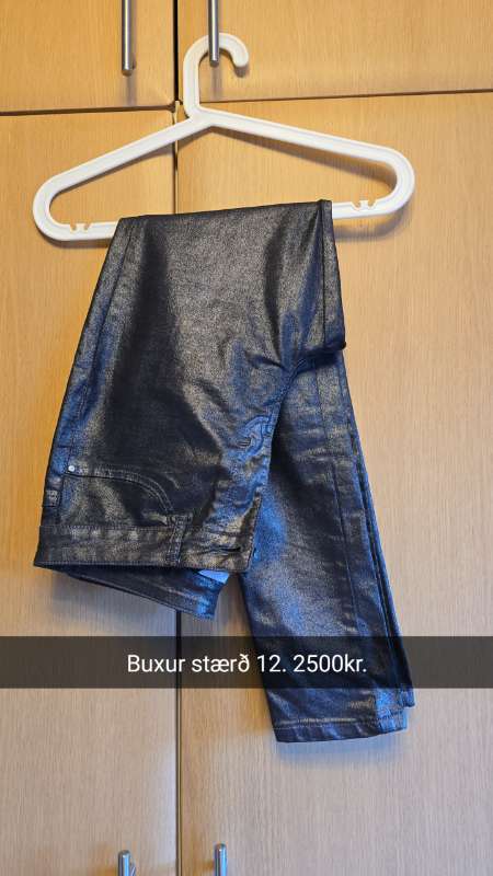 Buxur