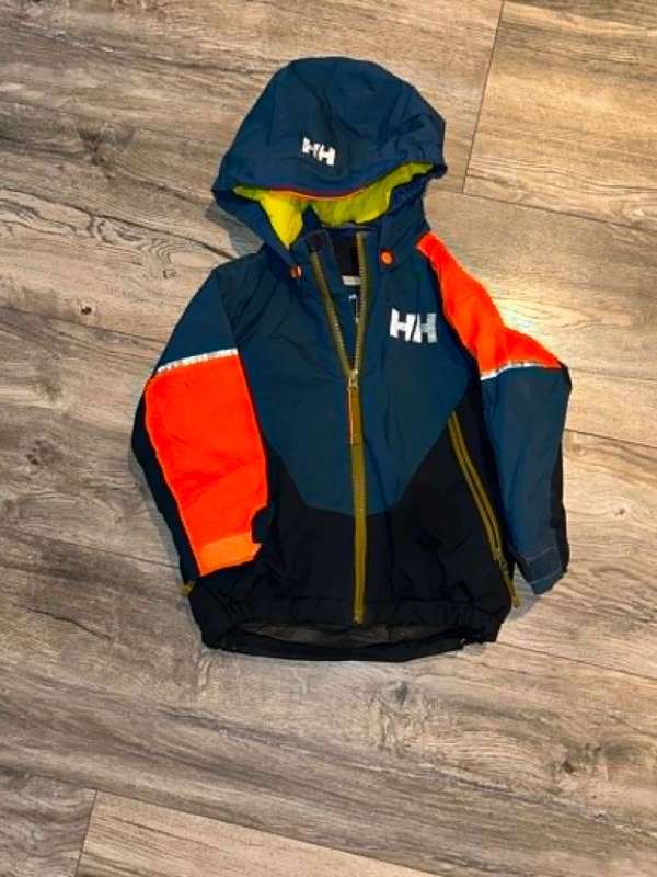 HH úlpa