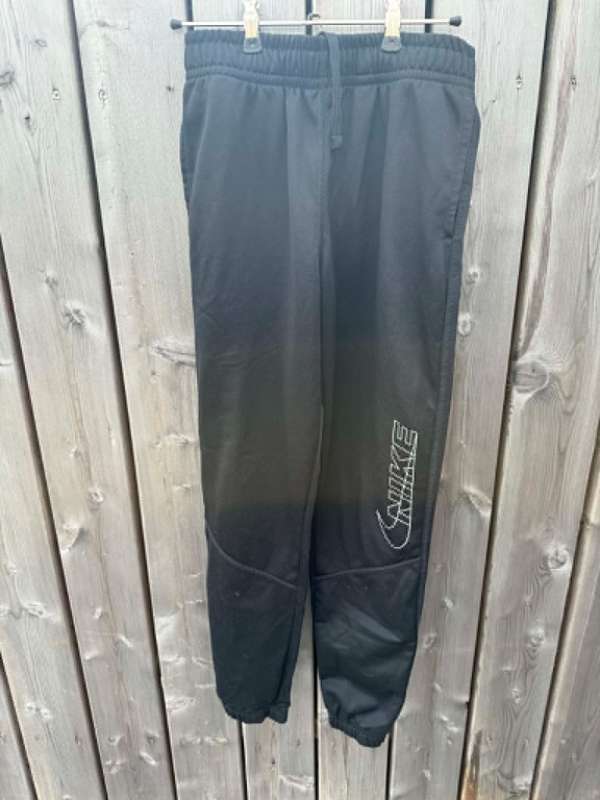 Nike svartar buxur