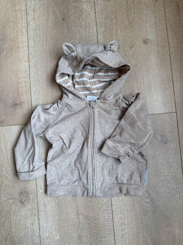 Polarn og pyret beige hettupeysa m/eyrum (74)