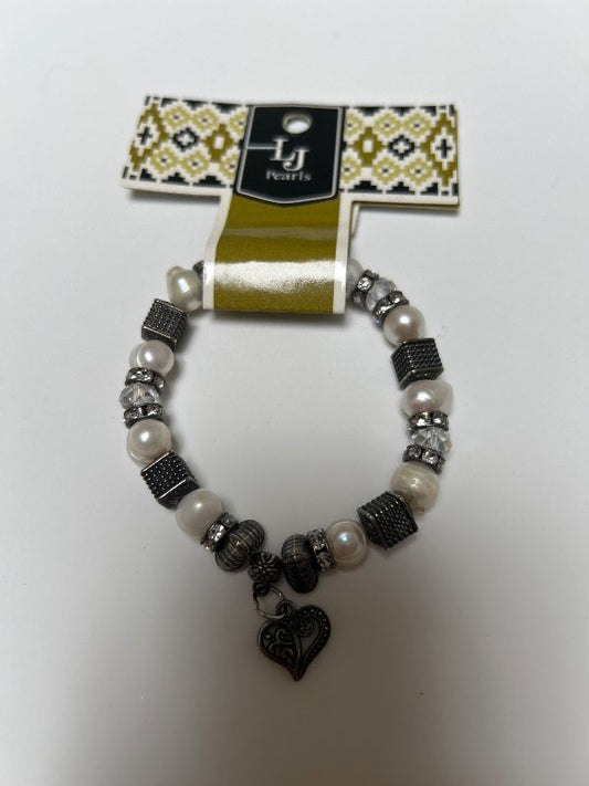 Armband m/ hjarta