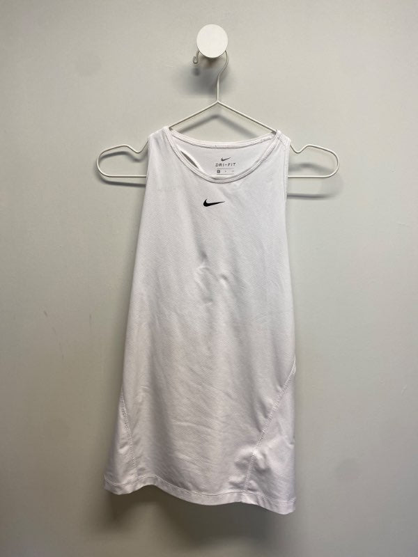 Nike æfingabolur hví