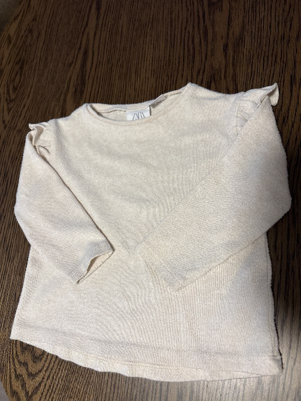 beige zöru peysa