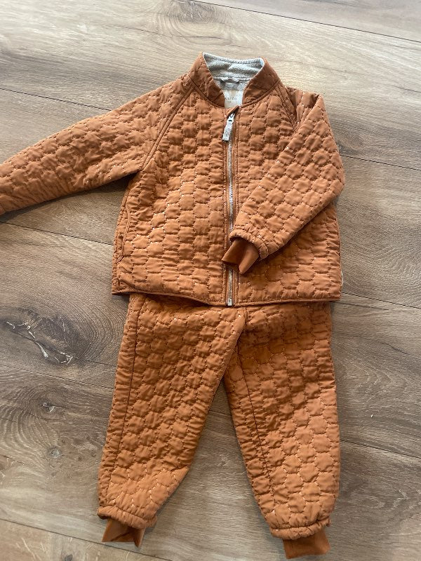 Thermosett brúnt