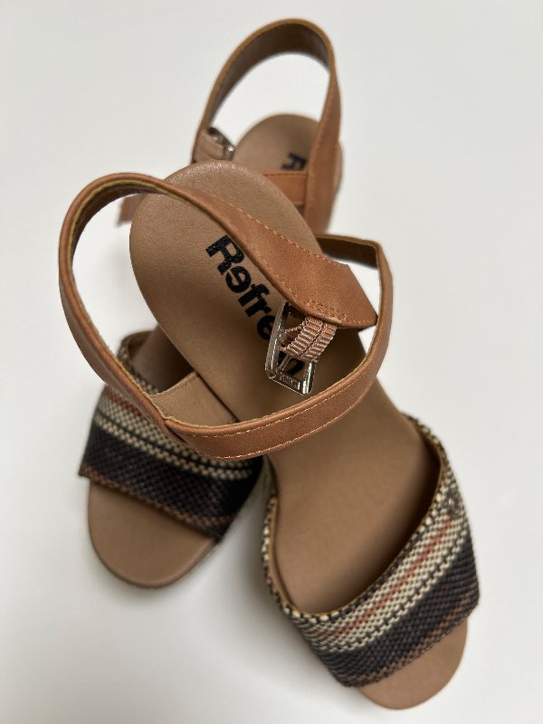 Refresh Sandalar