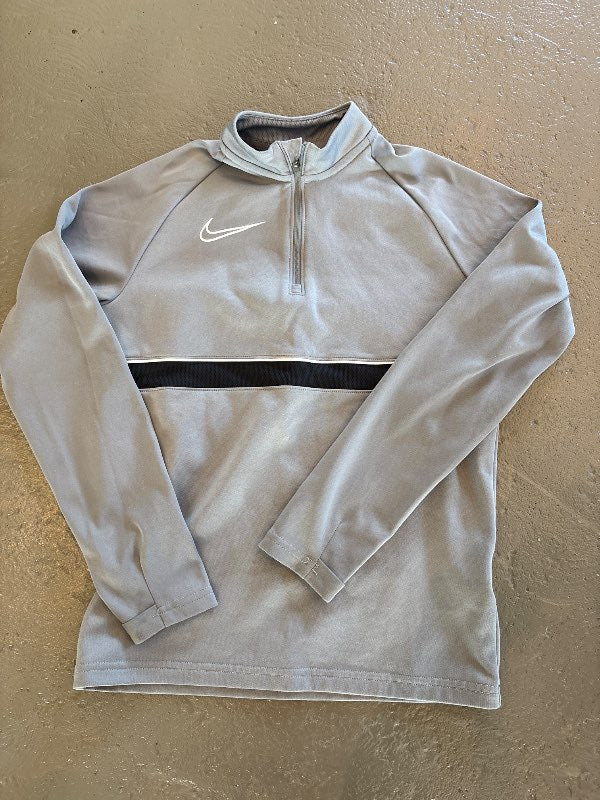 Grá hálrennd NIKE peysa