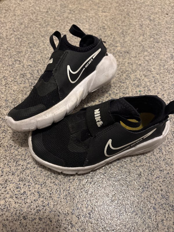 Nike flex runner