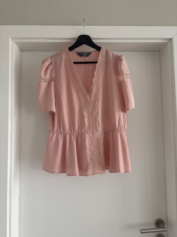 Primark bleikur bolur