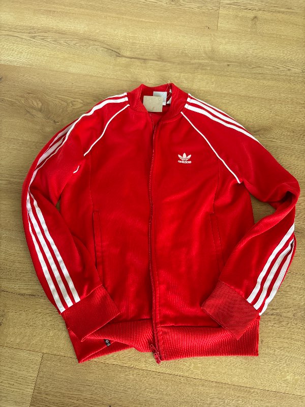 Adidas peysa