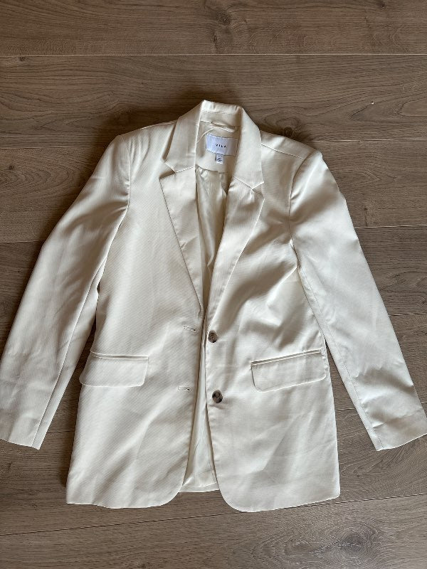 Jakki hvítur oversize