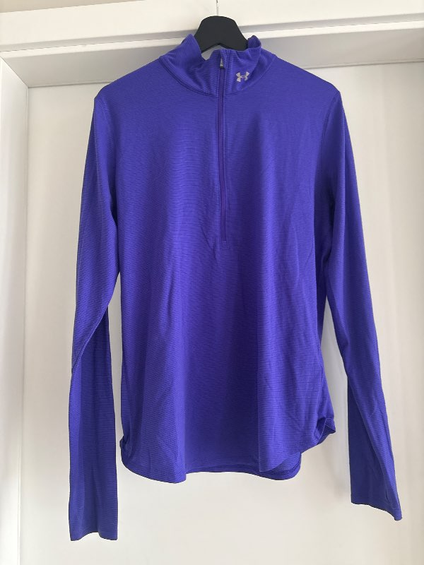 Underarmor fjólublá peysa