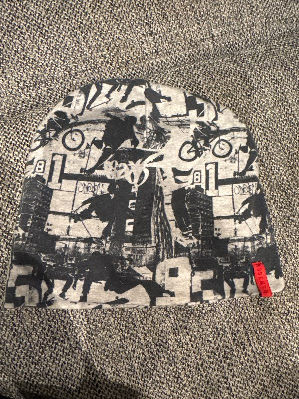 H&M grá húfa