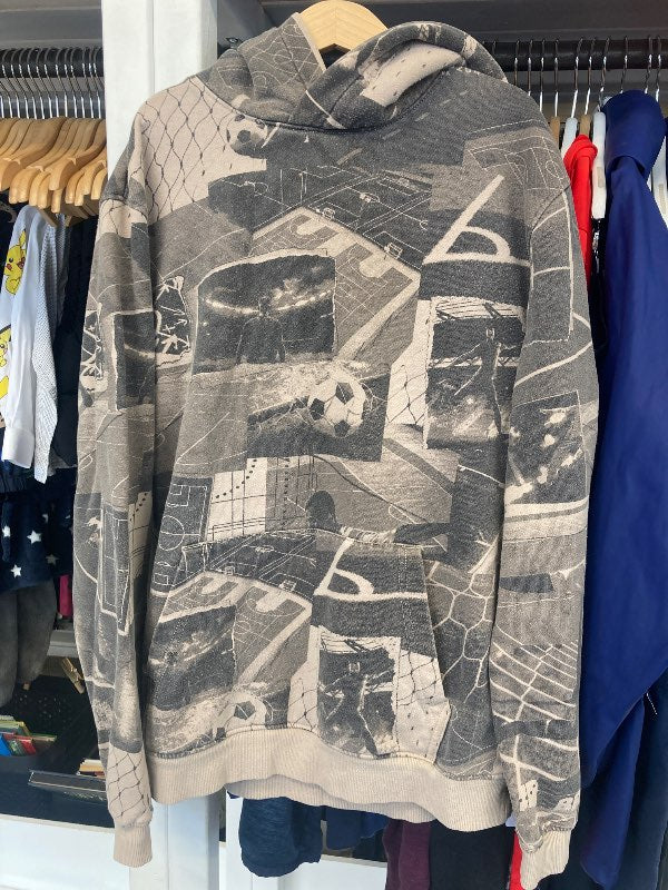 Hettupeysa fótbolta H&M