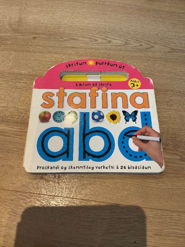 Lærum að skrifa stafina